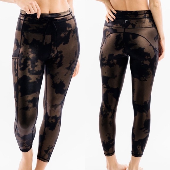 ZYIA Pants - Zyia Active Bronze Hendrix Metallic Pocket High Rise Drawstring Luxe 7/8 Legging